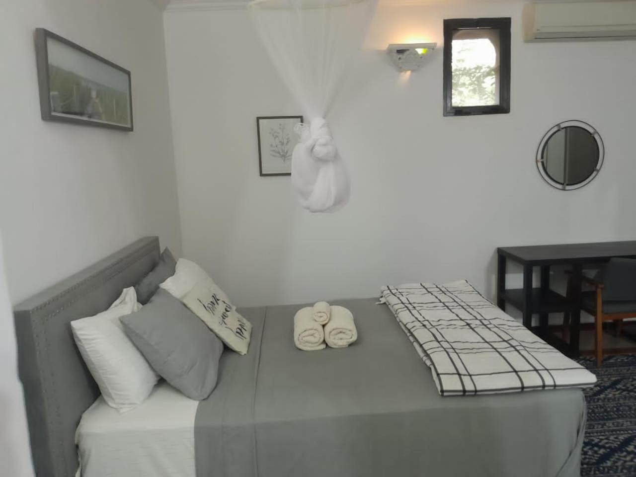 Chez Fatima Et Herve โซโมน ภายนอก รูปภาพ